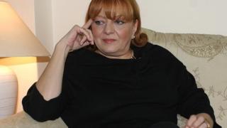 Богдана Карадочева не е на себе, измамиха я с половин милион 