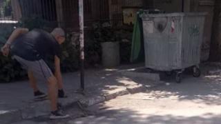 Какво прави това момче над шахтите в Асеновград? ВИДЕО