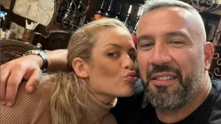 Яна на Петко Димитров подлуди мъжете с тези секси СНИМКИ 18+ от плажа