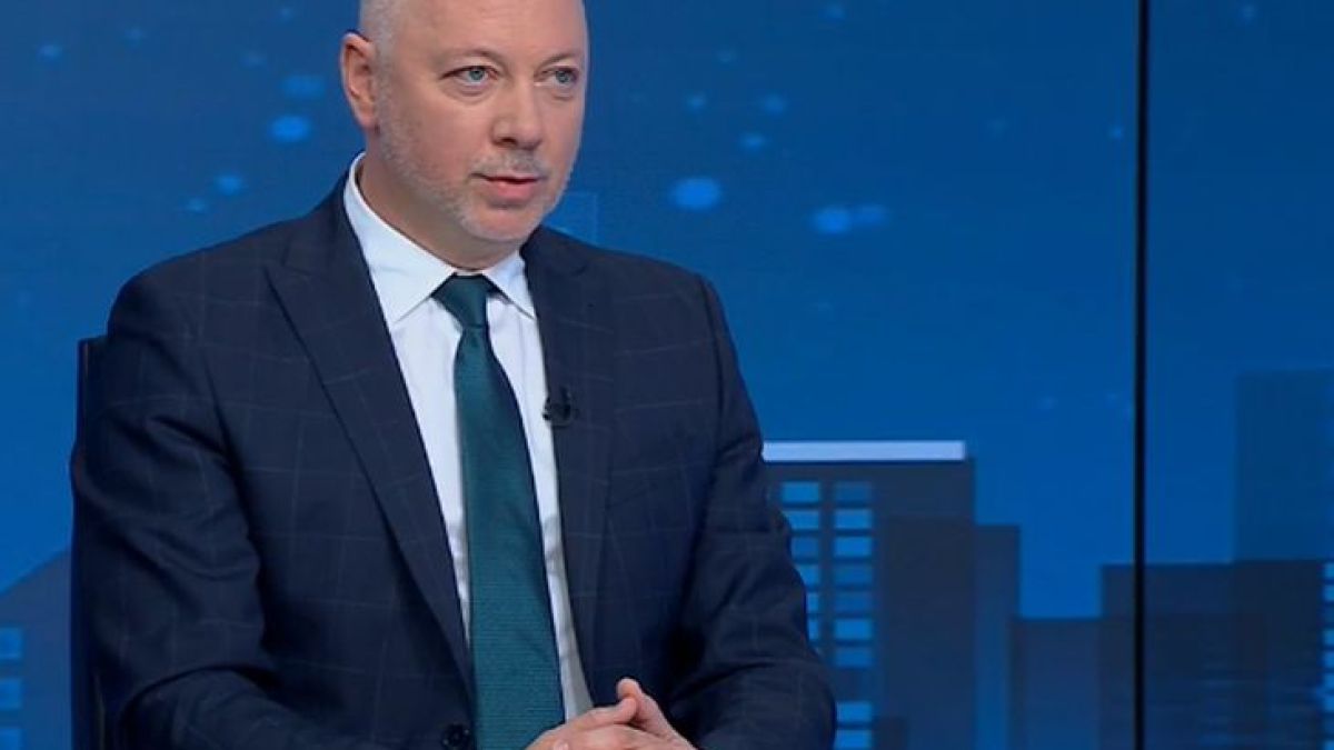 Росен Желязков изби рибата с виц в ефира за Чък Норис, а Бойко Василев...
