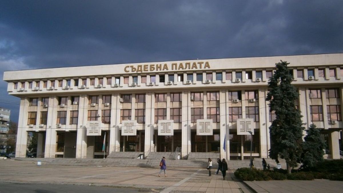 Прецедент в съда в Бургас: Набира ли за войници Киев избягали украинци с фиктивни молби за екстрадиция 
