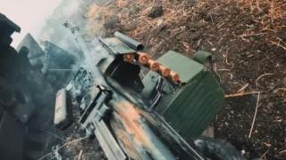ВИДЕО от войната: "Азов" показаха как щурмуват позициите на руските сили в Запорожие