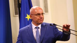 Шефът на БНБ с важни думи часове, преди приемането на еврото