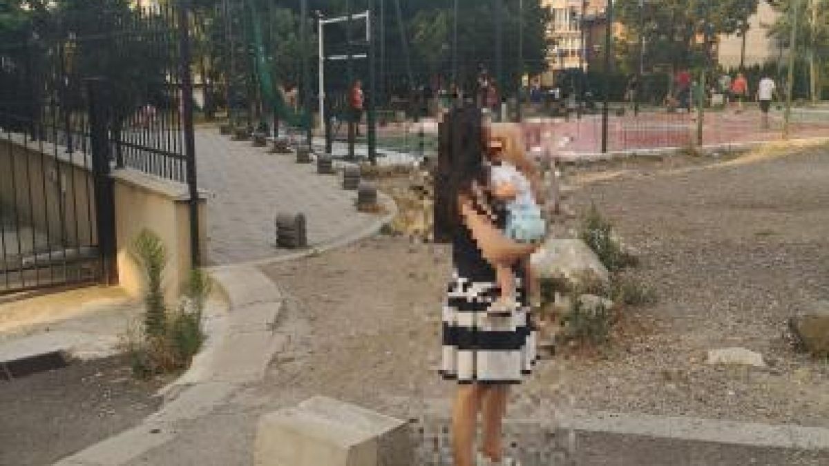 Опасен инцидент с малко бебе в София