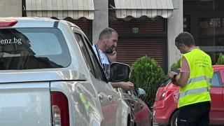Шеф Токев пак сгази закона със злополучния джип СНИМКИ