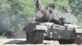 ВИДЕО от войната: Украински парашутисти показаха възможностите на британските танкове Challenger 2