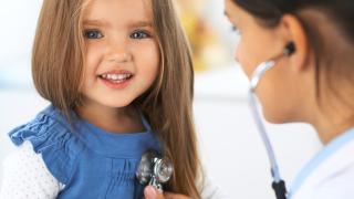 Какви са правата на децата за достъп до педиатър с направление?