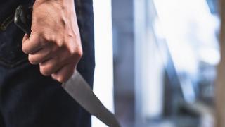 Ужас във Видинско: Мъж наръга съседа си, а после го...