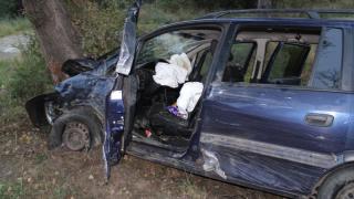 Фатално меле край Монтанско: Шофьор се заби в дърво, а след това последва най страшното