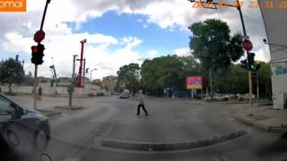 Игра на руска рулетка във Варна: Ще настръхнете от това ВИДЕО