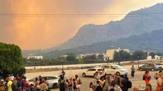 Дойде най-лошата новина след разбилия се самолет над огнения ужас на остров Евбея