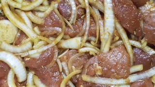Тези продукти за марината ще превърнат месото в истинска отрова!