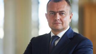 Погнаха депутат на Зеленски заради 5-звездна ваканция на Малдивите