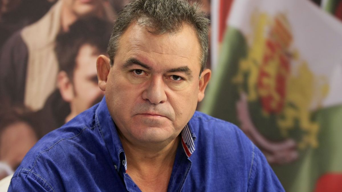 Богомил Бонев: Защо залагате в Конституцията промени, които утре могат да доведат до гражданска война