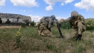 ВИДЕО от войната: ВСУ използваха за първи път 60 мм минохвъргачка Commando на бойното поле