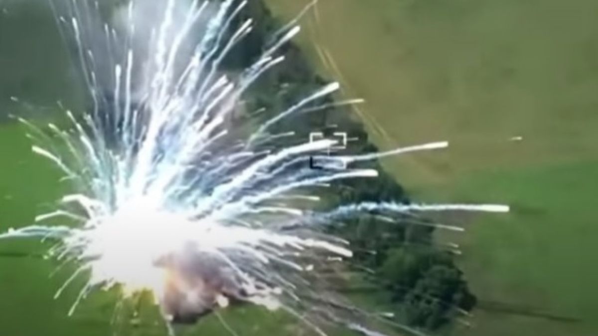 ВИДЕО от войната: Украинската артилерия унищожи руски ЗРК "Бук"