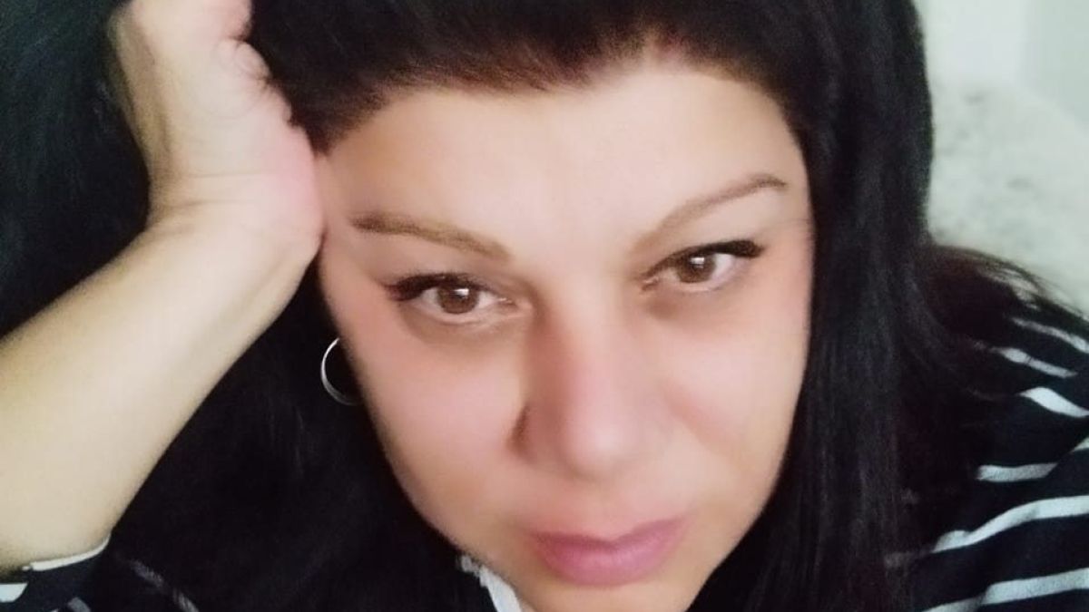 Написаха стихотворение за Георги, който наряза с макетно ножче 18-г. момиче