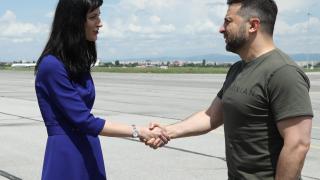 Мария Габриел със силни думи към Украйна навръх празника 