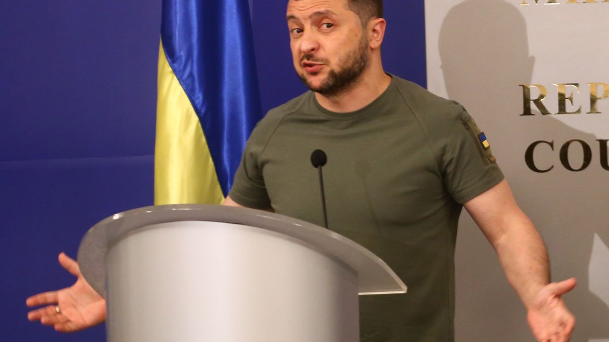Зеленски: Давате ми толкова F-16 и обръщам хода на войната