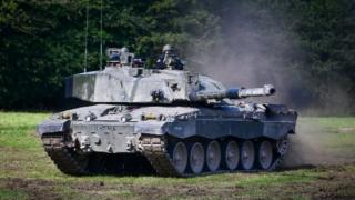 The Times: Украйна взе всички танкове Challenger 2 на Великобритания, остана й само един полк
