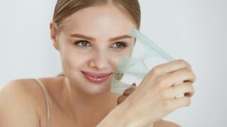 Две маски с желатин за изглаждане на бръчките и секретът на Шехерезада за безупречна кожа