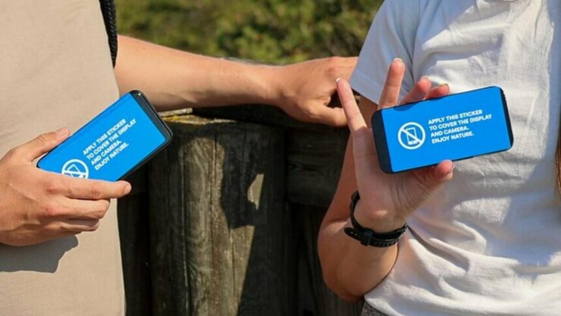 Зона без телефони: Красив европейски остров се обяви против мобилните устройства