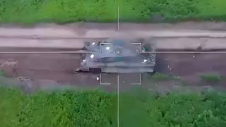 ВИДЕО от войната: Руските "Ланцети" продължават да унищожават танкове на ВСУ