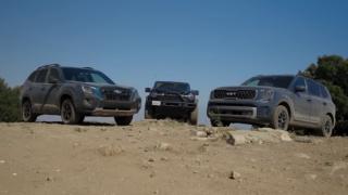 Новите кросоувъри на Subaru и Kia бяха сравнени в офроуд ВИДЕО