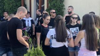 В Лозен ври и кипи след двете убийства СНИМКИ