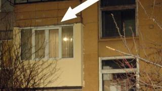 Полицаи разбиха врата на панелка в "Младост" и пуснаха 7 куршума в тялото на гангстер пред очите на сина му