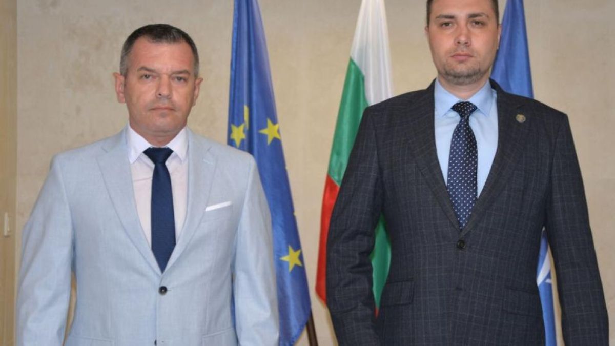 Шефът на украинското разузнаване на крака у нас заради сайта "Миротворец" СНИМКИ
