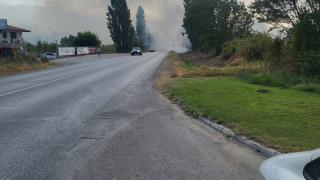 Огнен ад бушува край петричко село ВИДЕО