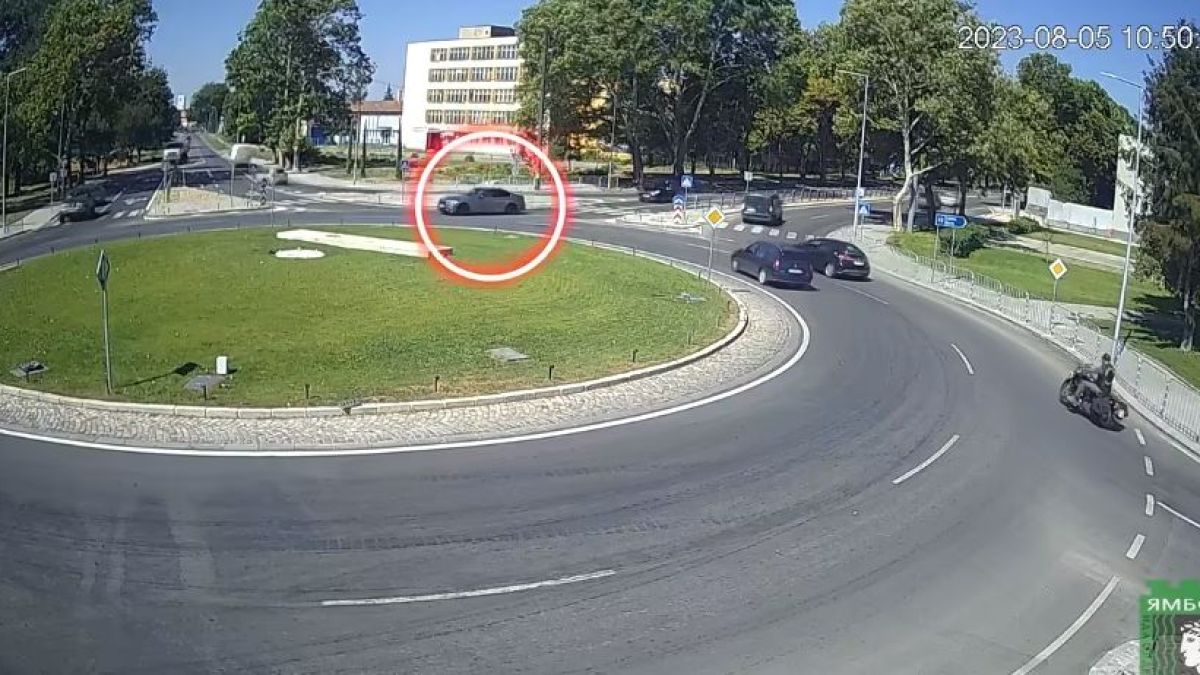 Спипаха лудия дрифтаджия, изправил косите на цял Ямбол 