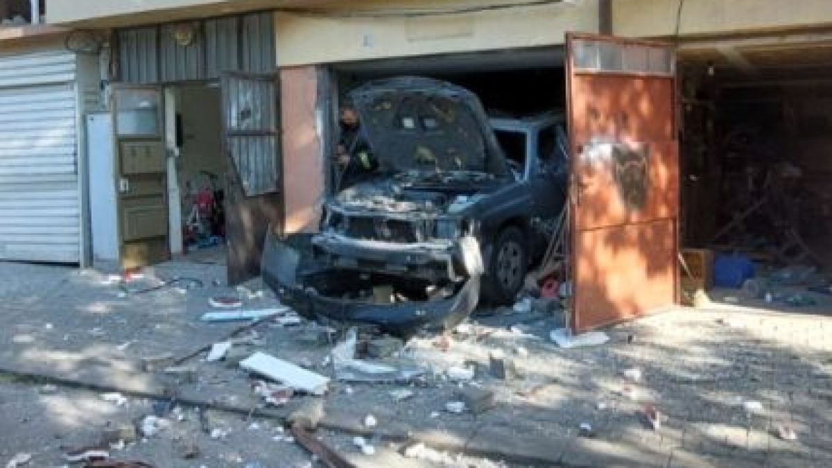Ето какво остана след мощния взрив в гараж в Пловдив СНИМКИ 