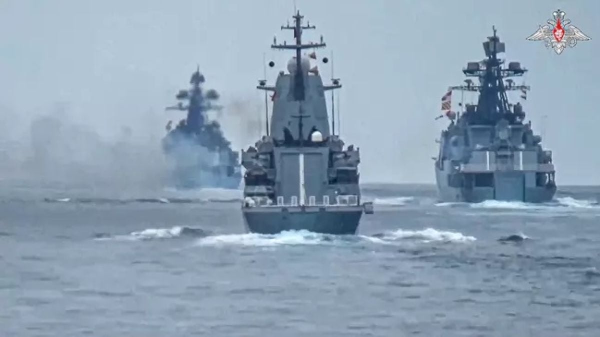 Руски военен кораб откри огън по товарен плавателен съд в Черно море