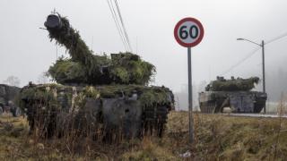 Русия показва трофейни НАТО-вски Leopard и Bradley на...