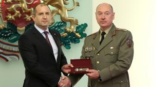 Денков с нова рокада: Маха знаков бригаден генерал