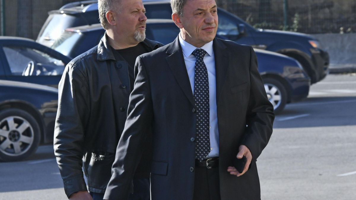 Убиха Алексей Петров, жена до него - полумъртва