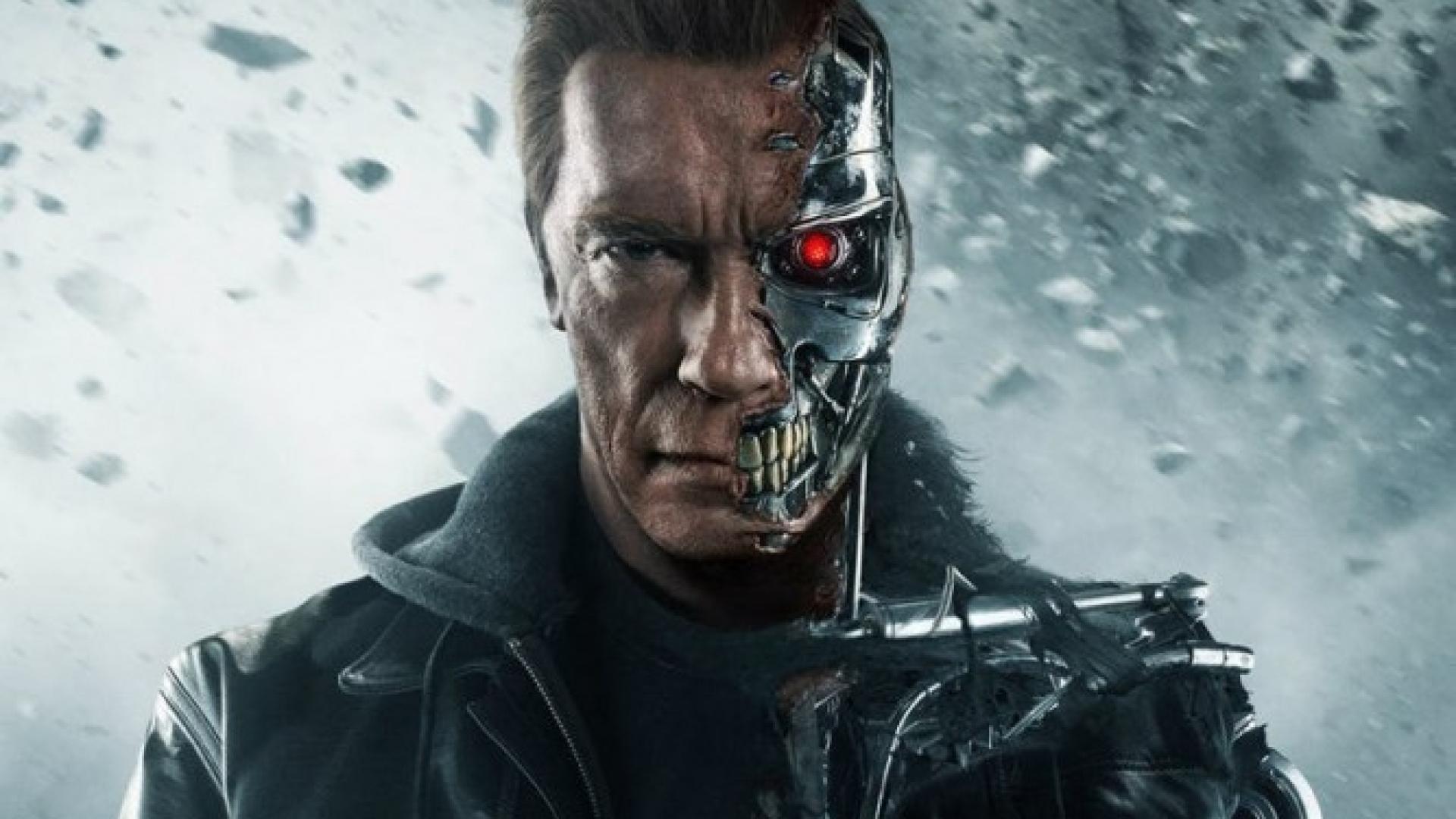 Терминаторът полудя: Вижте с кого играе шах, за да си стимулира мозъка СНИМКА