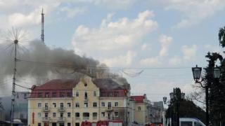 ВИДЕО показа как "Искандер" поразява Чернигов докато хората отиват на църква