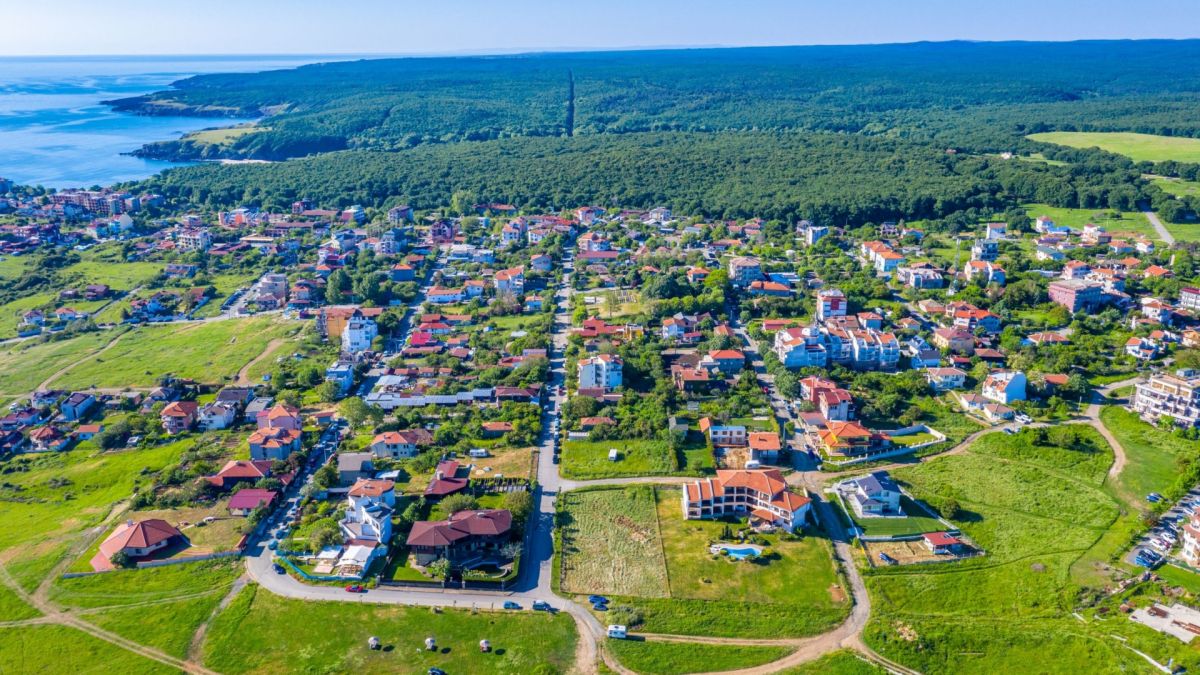 Знаете ли кое е старото име на този любим български морски курорт? 