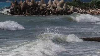 Голяма опасност дебне туристите по родното море, спасители бият тревога