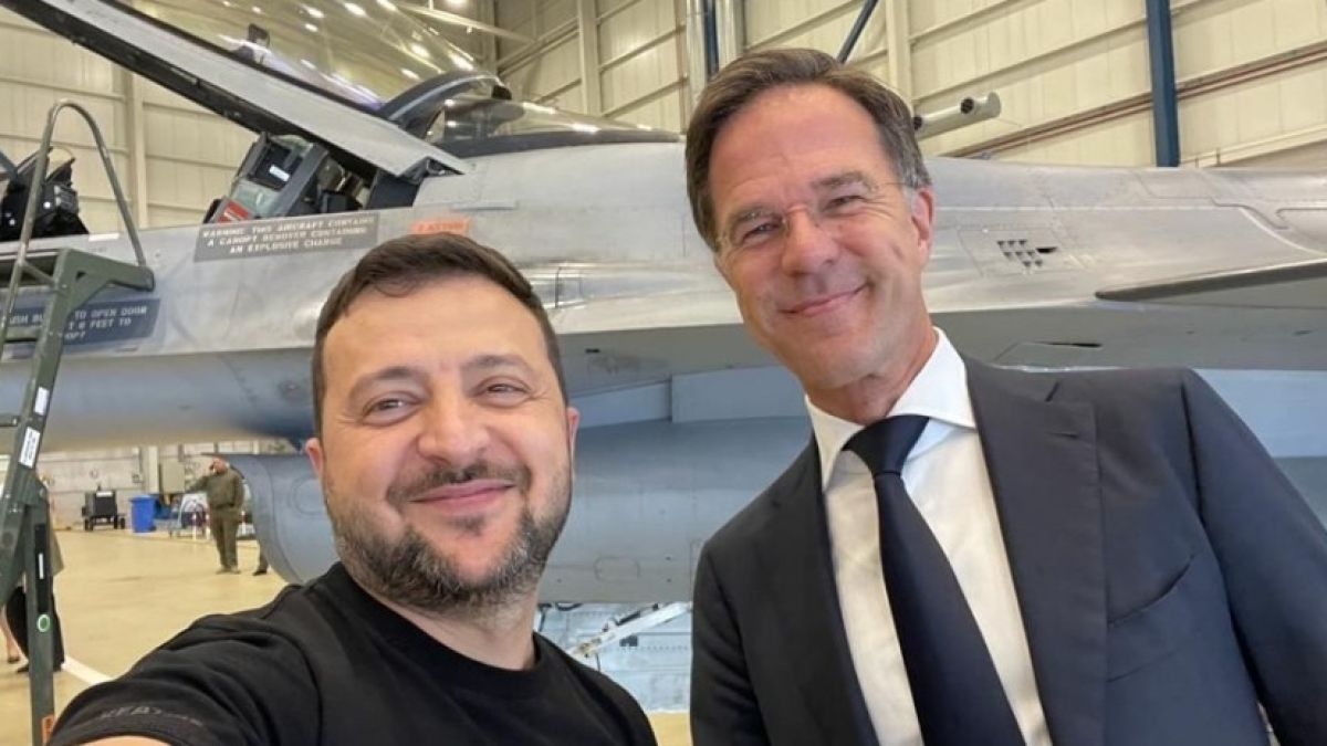 Украйна ще получи 42 американски изтребителя F-16 от Нидерландия 