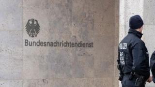 Германските служби с извънреден ход след разкрития за нашенците, обвинени за шпионаж във Великобритания