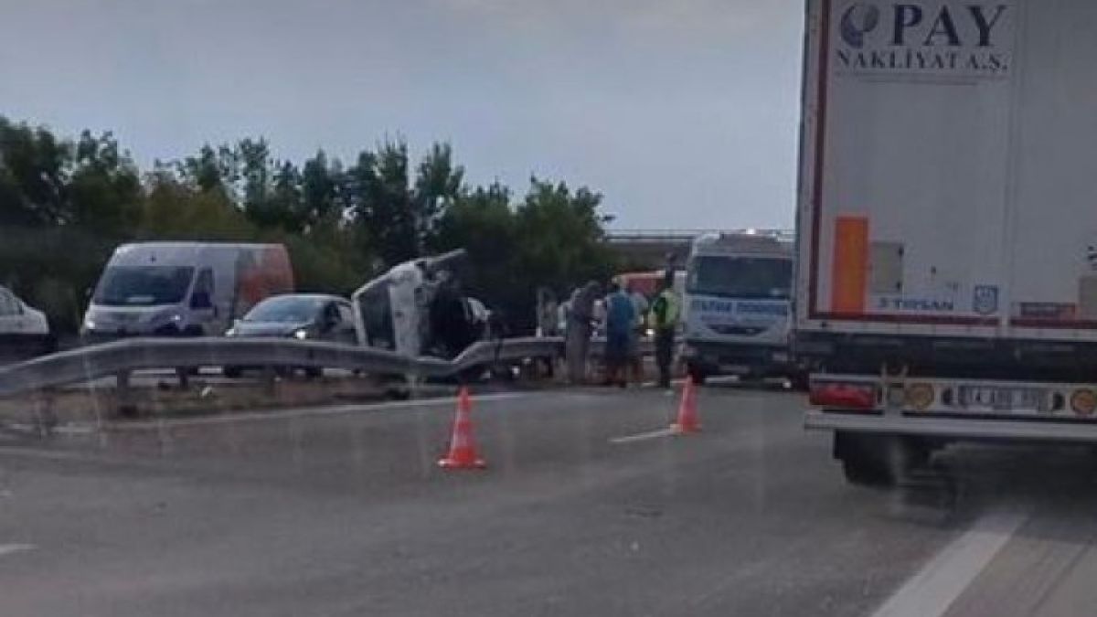 Нов ад на АМ "Тракия": Зверско меле на аутобана, автомобил лежи по гръб СНИМКА