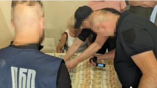 Командир в района на Лвов продавал храна на войници и ги принуждавал да му строят вила