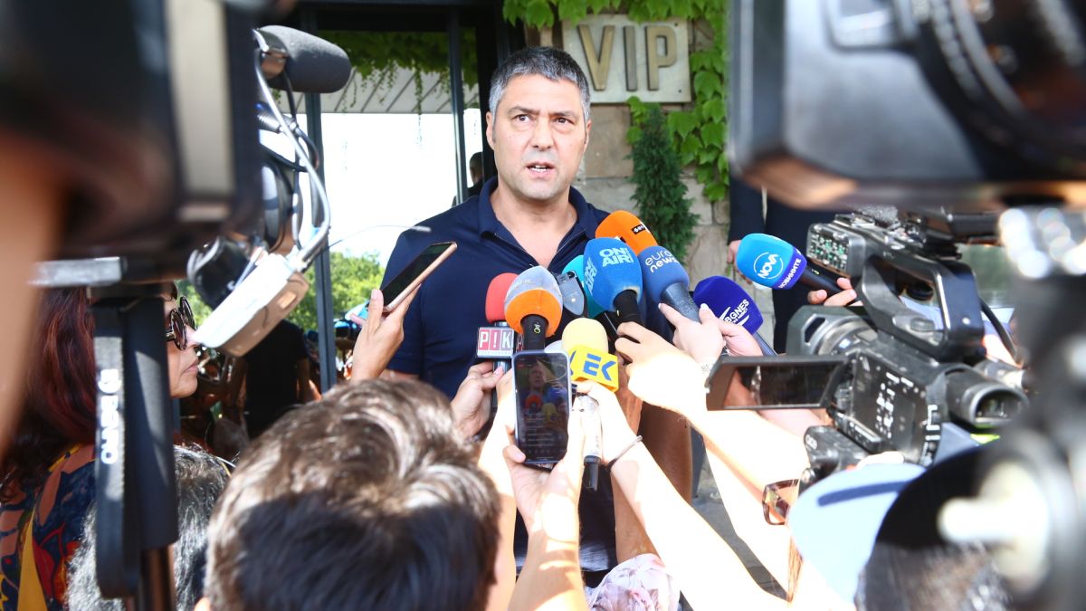 Мъж с името на адвоката на Божков съден по случай за преврат в Кувейт