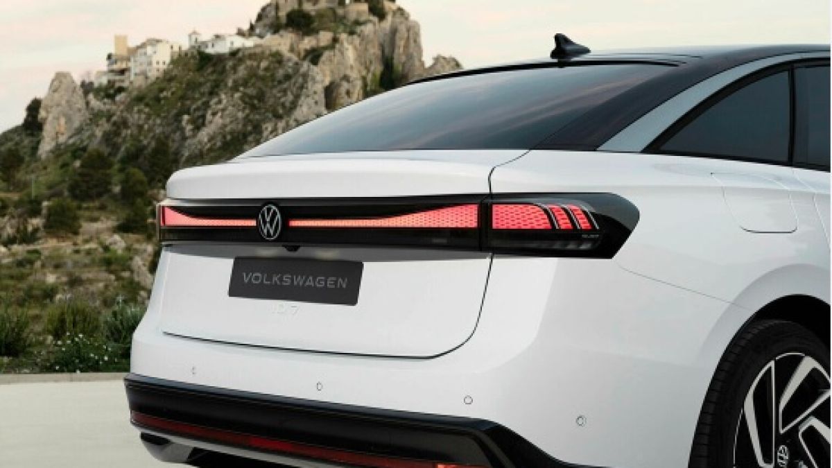 Показаха новия семеен електромобил на Volkswagen, изминава 700 км след зареждане СНИМКИ