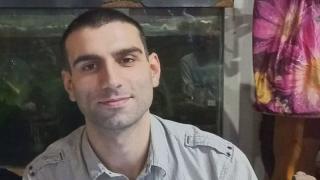 Видите ли този мъж, бързо звънете в МВР! СНИМКА