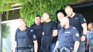 Истината лъсна: Защо Божков не се върна с частния си самолет